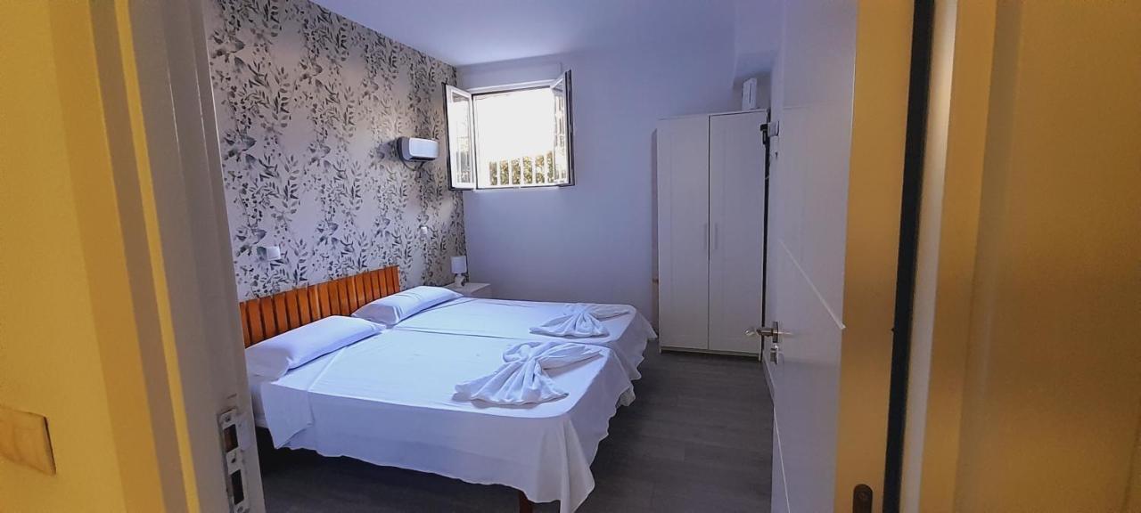 El Colmenar Apartamento Madrid Luaran gambar